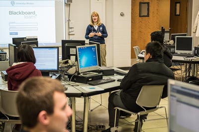 Group of people learning how to use an LMS